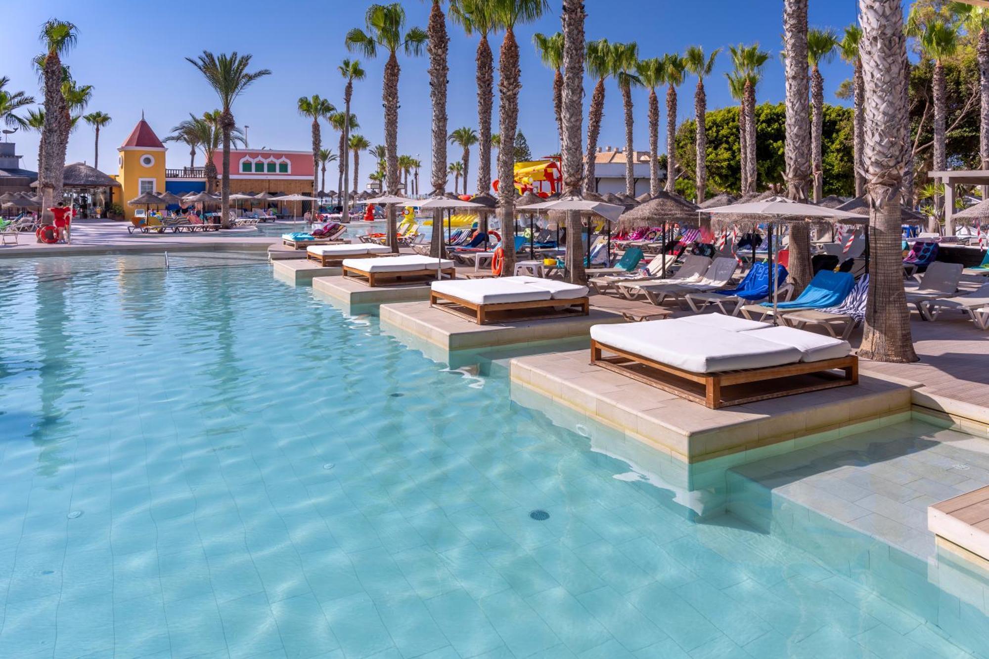 Mediterraneo Bay Hotel & Resort Roquetas de Mar Ngoại thất bức ảnh
